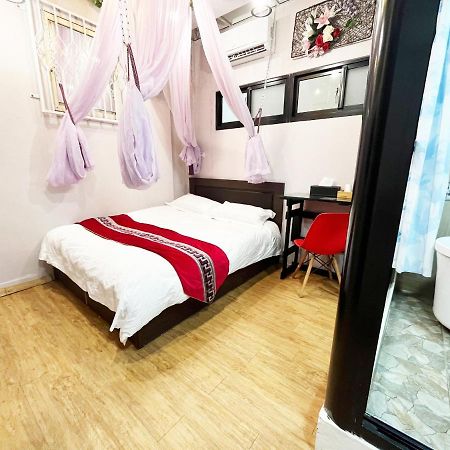 Woju Homestay Tainan Exterior photo