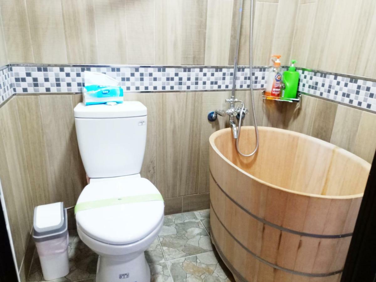 Woju Homestay Tainan Exterior photo