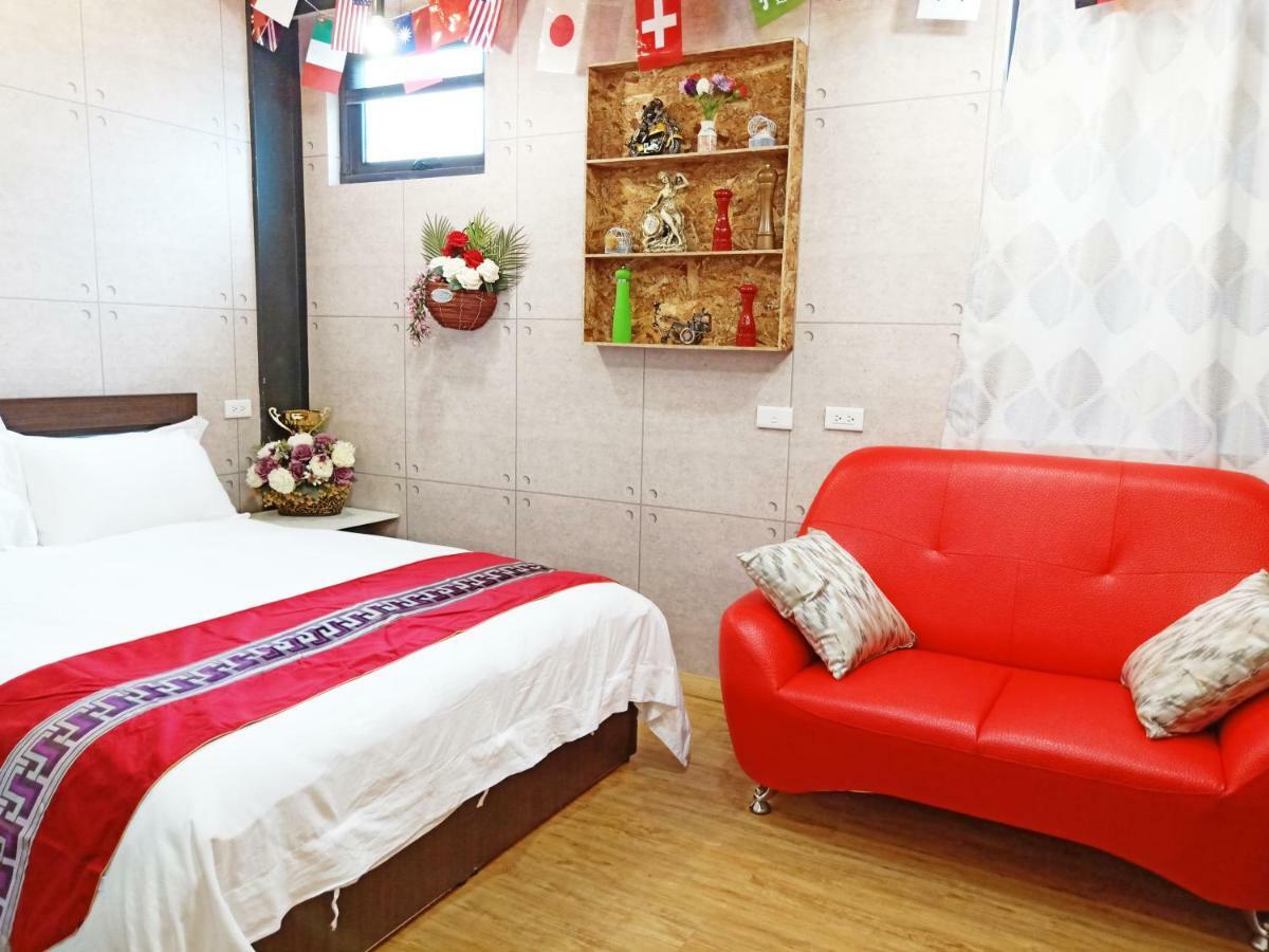 Woju Homestay Tainan Exterior photo
