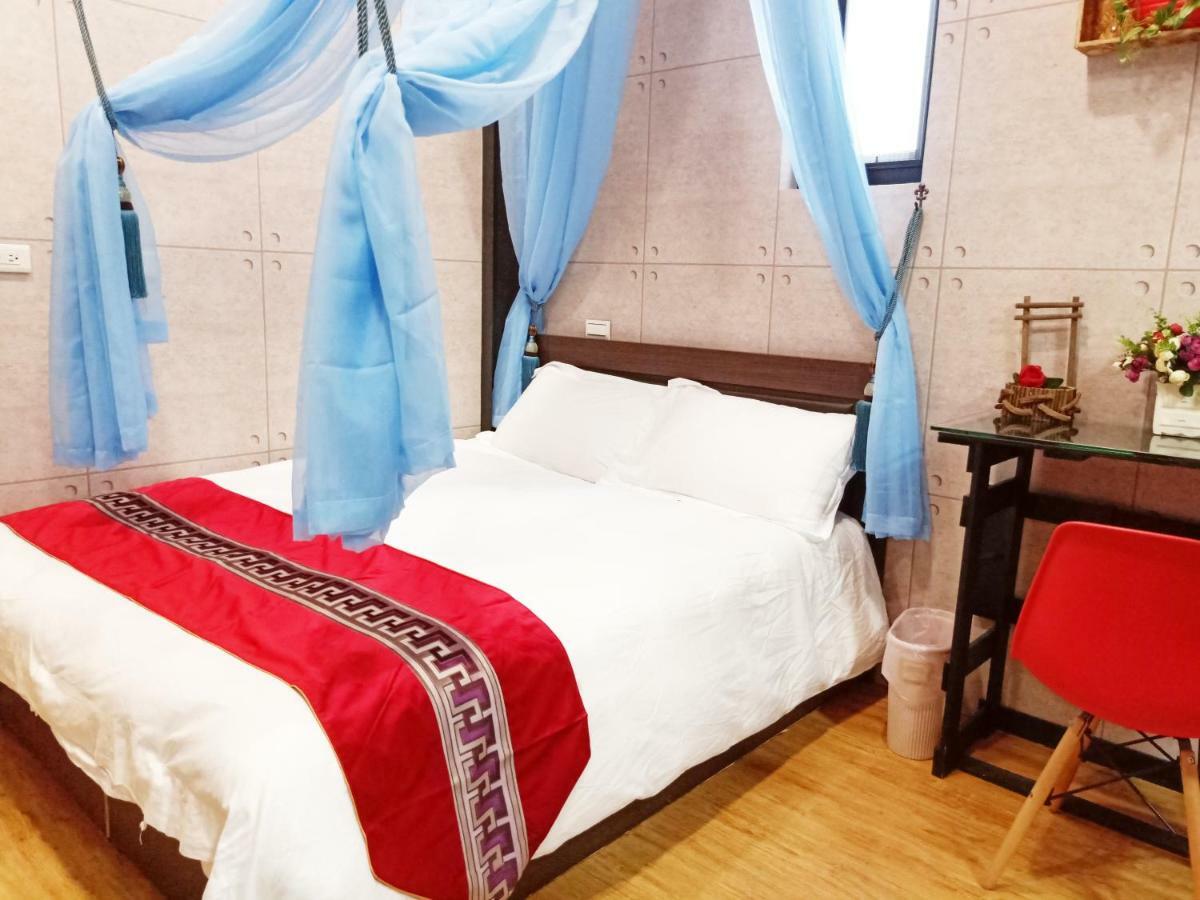Woju Homestay Tainan Exterior photo
